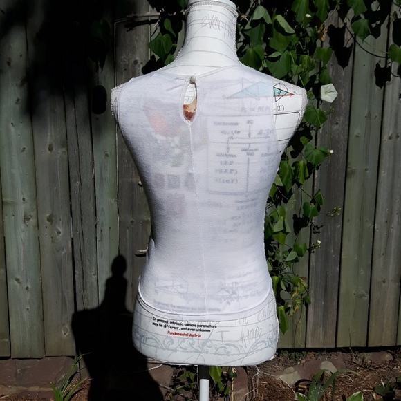 Size S Suzy Shier Floral Mesh Daisy tank top - Picture 3 of 12